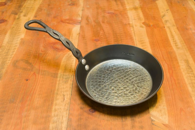 9" Frying Pan, 2" deep with Braided Handle